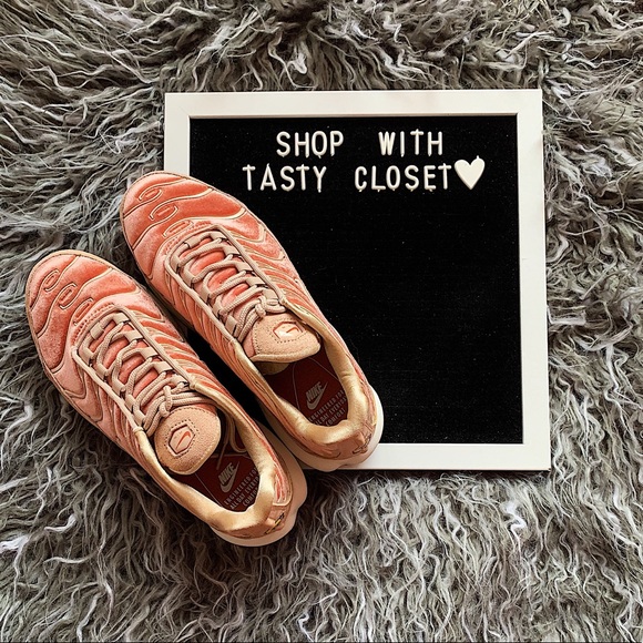 womens air max plus lx